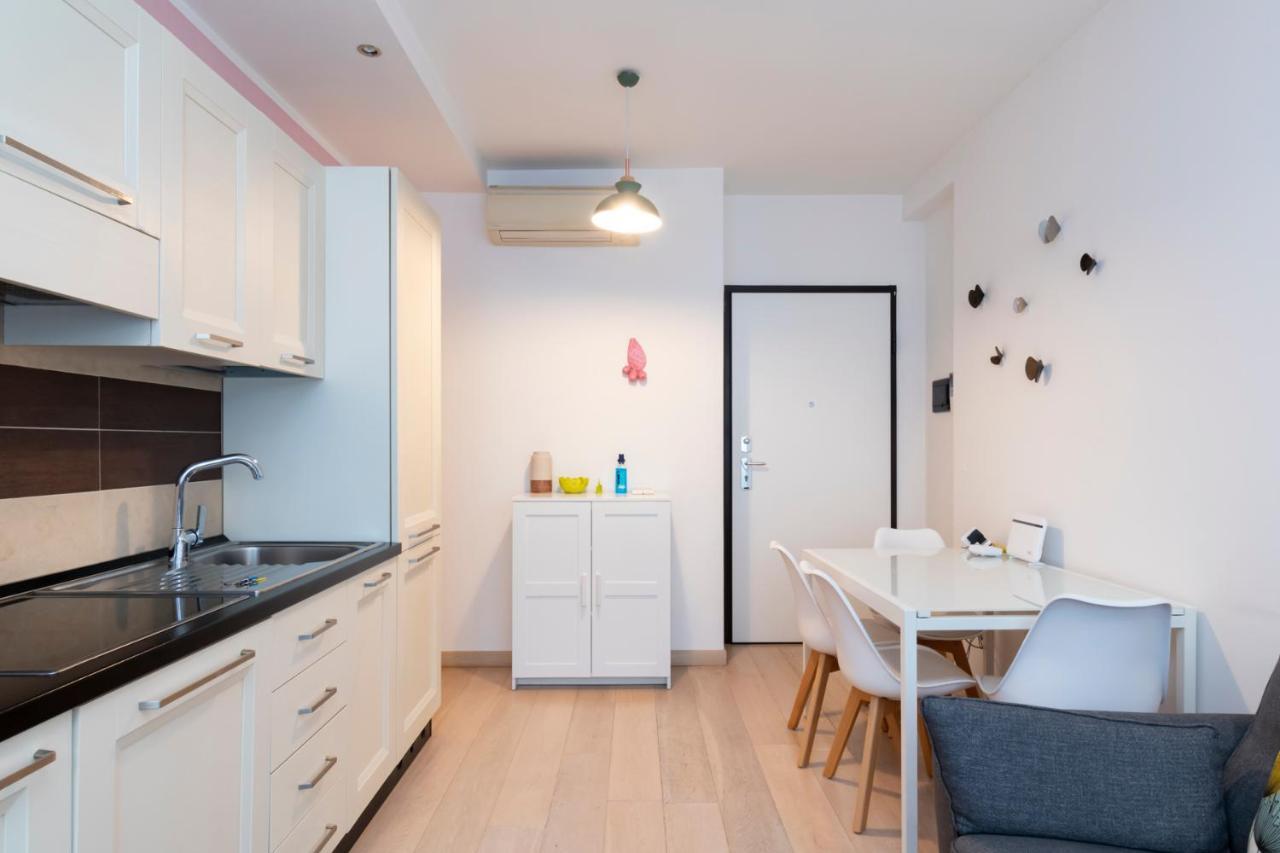 Luxury Apartment Near Bocconi Zamenhof 7 Milão Exterior foto