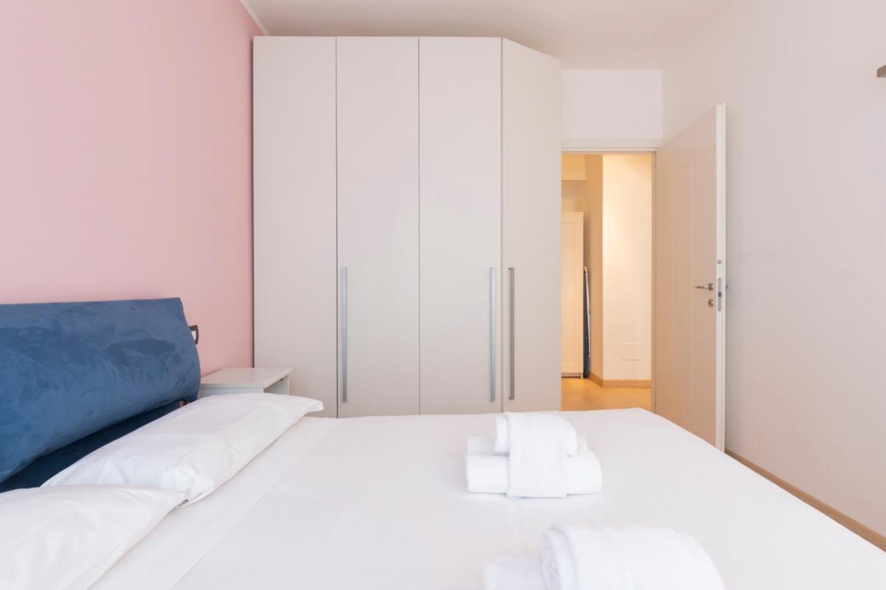 Luxury Apartment Near Bocconi Zamenhof 7 Milão Exterior foto